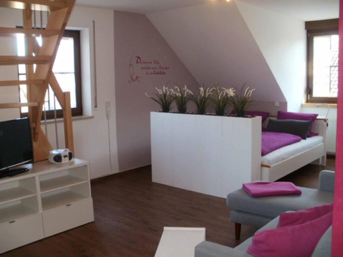 Gaestehof - Weinbau Saeger Nordheim am Main ภายนอก รูปภาพ