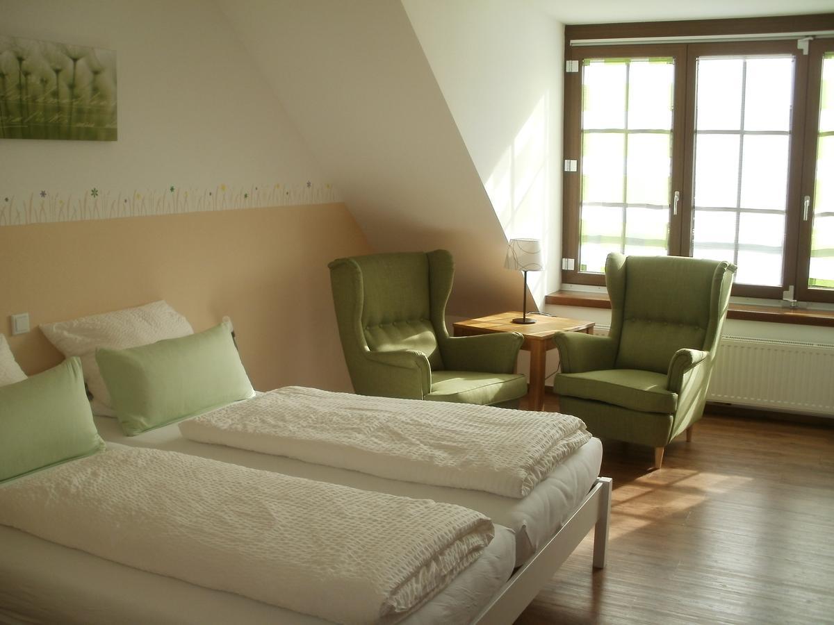 Gaestehof - Weinbau Saeger Nordheim am Main ภายนอก รูปภาพ
